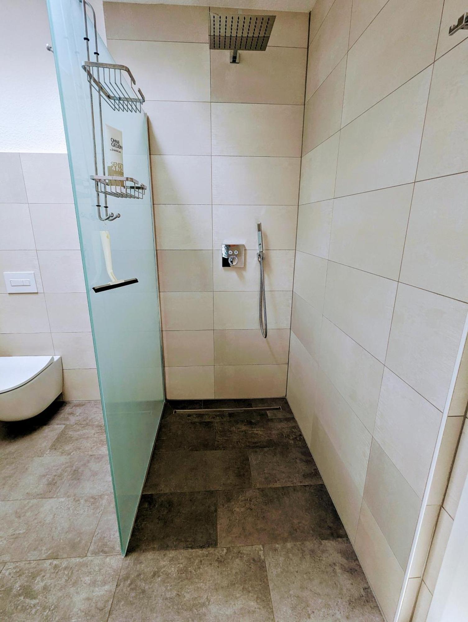 Fewo Urban Gotha-Apartment Ekhof- Am Schlosspark- Parken An Der Der Tuer- Barrierefrei, 900 Meter Zum Bahnhof - Wallbox Ngoại thất bức ảnh